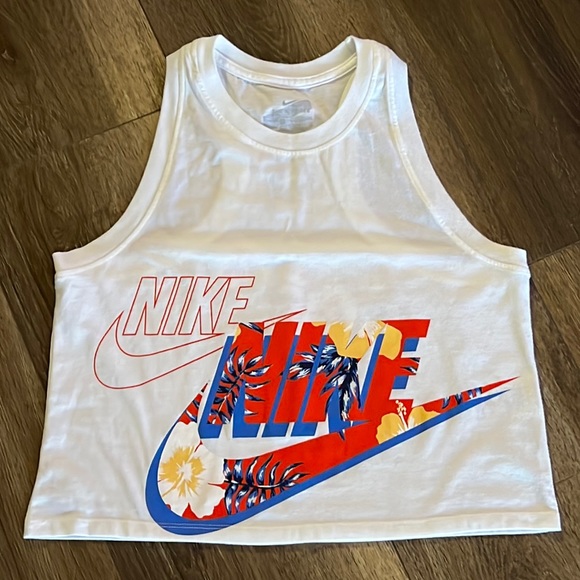Nike tropical Leaf Tank Top🌺🌺 - Picture 1 of 6